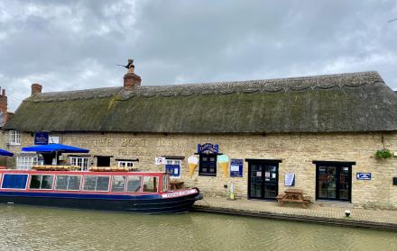 Traditional canal side inn : Indian Chief at The Boat Inn (Stoke Bruerne) (Taken on Monday 21st June 2021)<br />