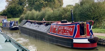 Awaiting Next Job : Aldgate at Braunston Lock Bridge No 3 (Taken on Tuesday 13th October 2020)<br />
